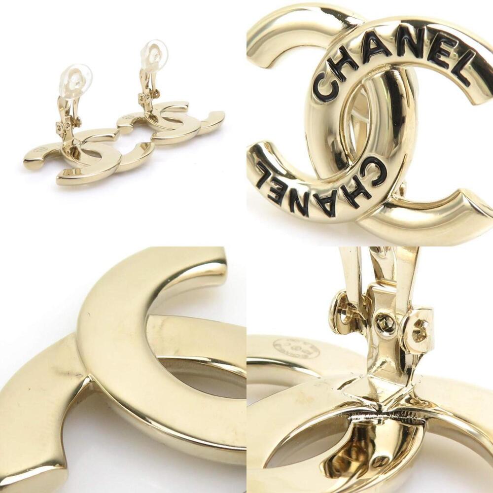 CHANEL Authentic Gold Earrings - Picture 4 of 5